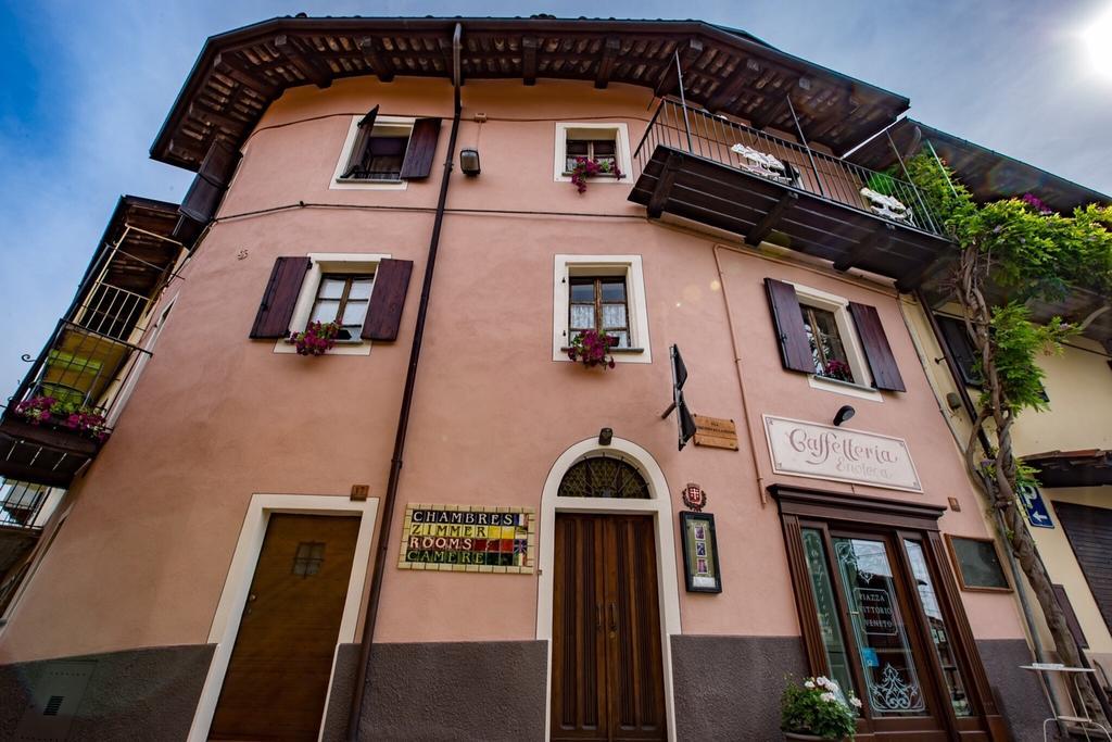 Dimora San Sebastiano Acomodação com café da manhã Neive Exterior foto